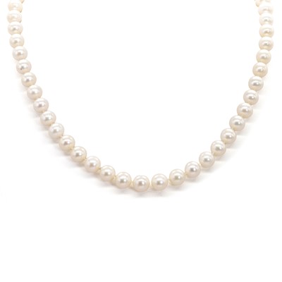 Lot 1218 - A cultured pearl necklace