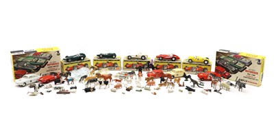 Lot 529 - A collection of Airfix models