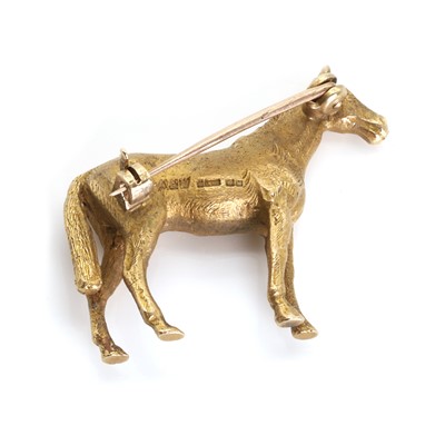 Lot 1080 - A 9ct gold horse brooch, by Alabaster & Wilson