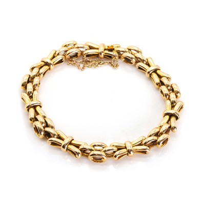 Lot 1249 - A two row gate bracelet