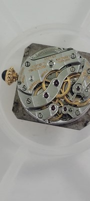 Lot 355 - A ladies' 18ct gold Cartier Tank Louis mechanical strap watch
