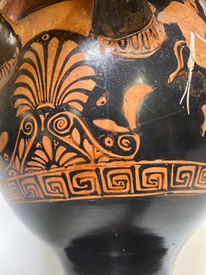 Lot 379 - An Attic red-figured terracotta bell krater