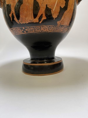 Lot 379 - An Attic red-figured terracotta bell krater