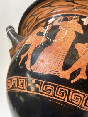 Lot 379 - An Attic red-figured terracotta bell krater