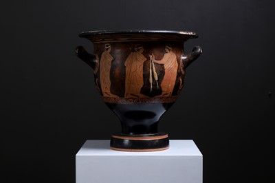 Lot 379 - An Attic red-figured terracotta bell krater