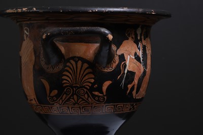 Lot 379 - An Attic red-figured terracotta bell krater