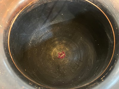 Lot 379 - An Attic red-figured terracotta bell krater