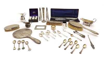 Lot 17 - A collection of silver items