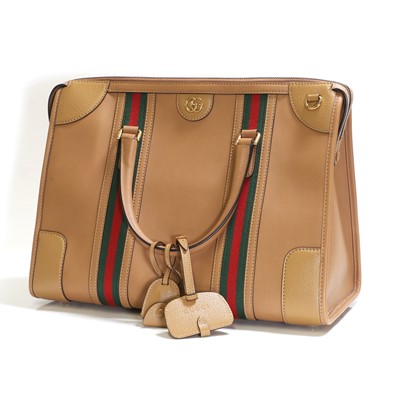 Lot 1539 - A Gucci small 'Bauletto' duffle bag