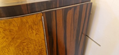 Lot 54 - A Mobili Barraja Art Deco-style Macassar ebony and bird's-eye maple cabinet