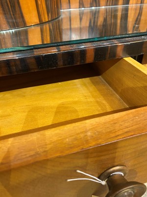 Lot 54 - A Mobili Barraja Art Deco-style Macassar ebony and bird's-eye maple cabinet
