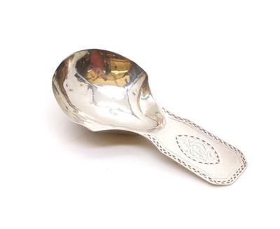 Lot 27 - A George III silver caddy spoon