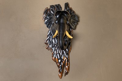 Lot 181 - A carved ebony elephant head