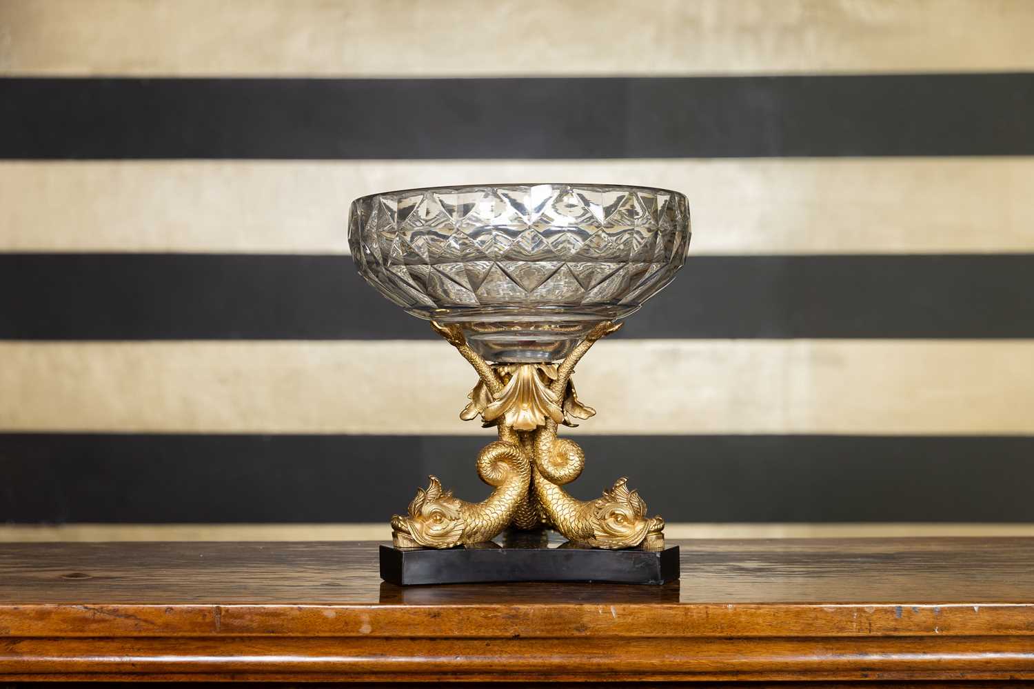 Lot 2 - A Regency cut-crystal tazza