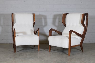 Lot 261 - A pair of contemporary lounge chairs