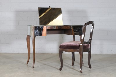 Lot 456 - A contemporary mirror dressing table