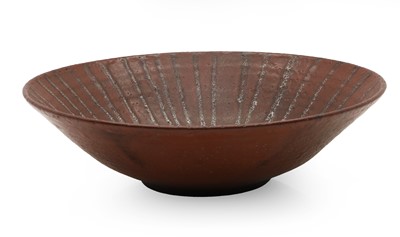 Lot 157 - A studio pottery bowl