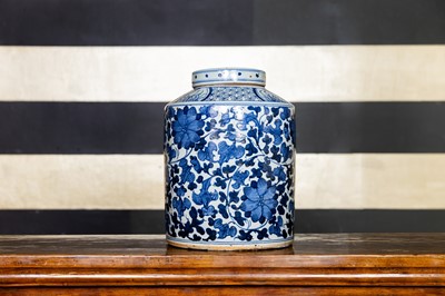 Lot 150 - A large blue and white glazed earthenware canister and cover