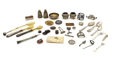 Lot 76 - A collection of mixed silver and plated wares