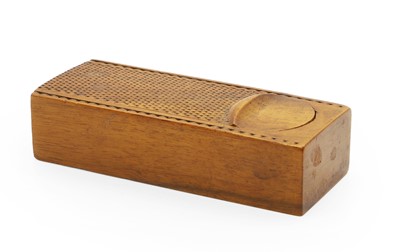 Lot 273 - A treen walnut carved snuff box