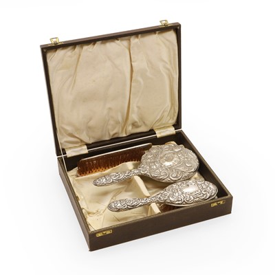 Lot 17 - A silver mounted dressing table set