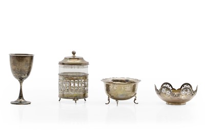 Lot 10 - A group of silver items