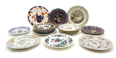 Lot 210 - A collection of pottery plates