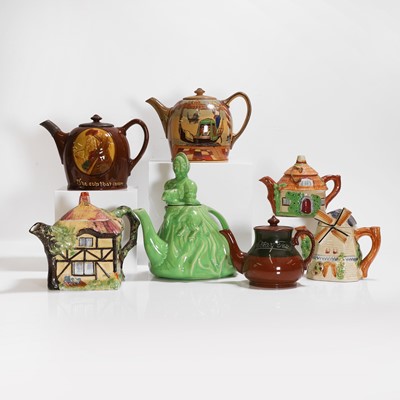 Lot 197 - Seven teapots and covers