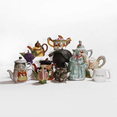 Lot 209 - Twelve teapots and covers