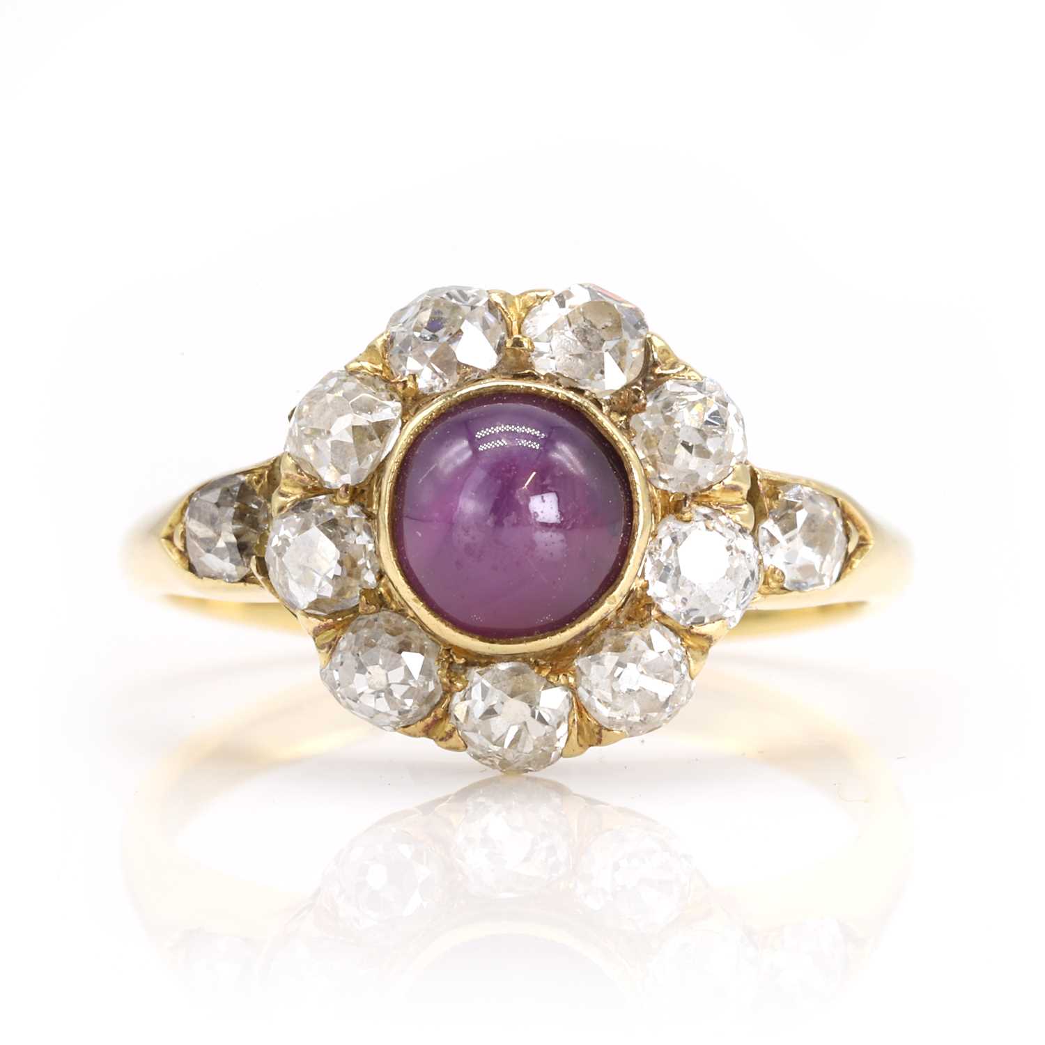 Lot 19 - A Victorian star ruby and diamond ring