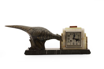 Lot 207 - A French Art Deco marble and onyx clock