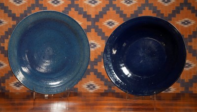 Lot A pair of Chinese stoneware chargers