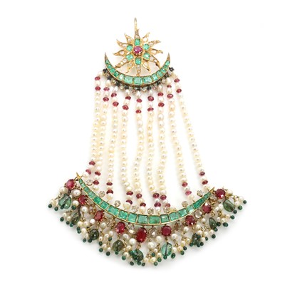 Lot 307 - An Indian emerald, spinel, diamond and pearl jhumar (hair ornament)