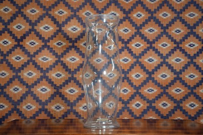 Lot A large clear glass hurricane lampshade