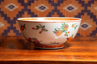 Lot A Chinese porcelain bowl