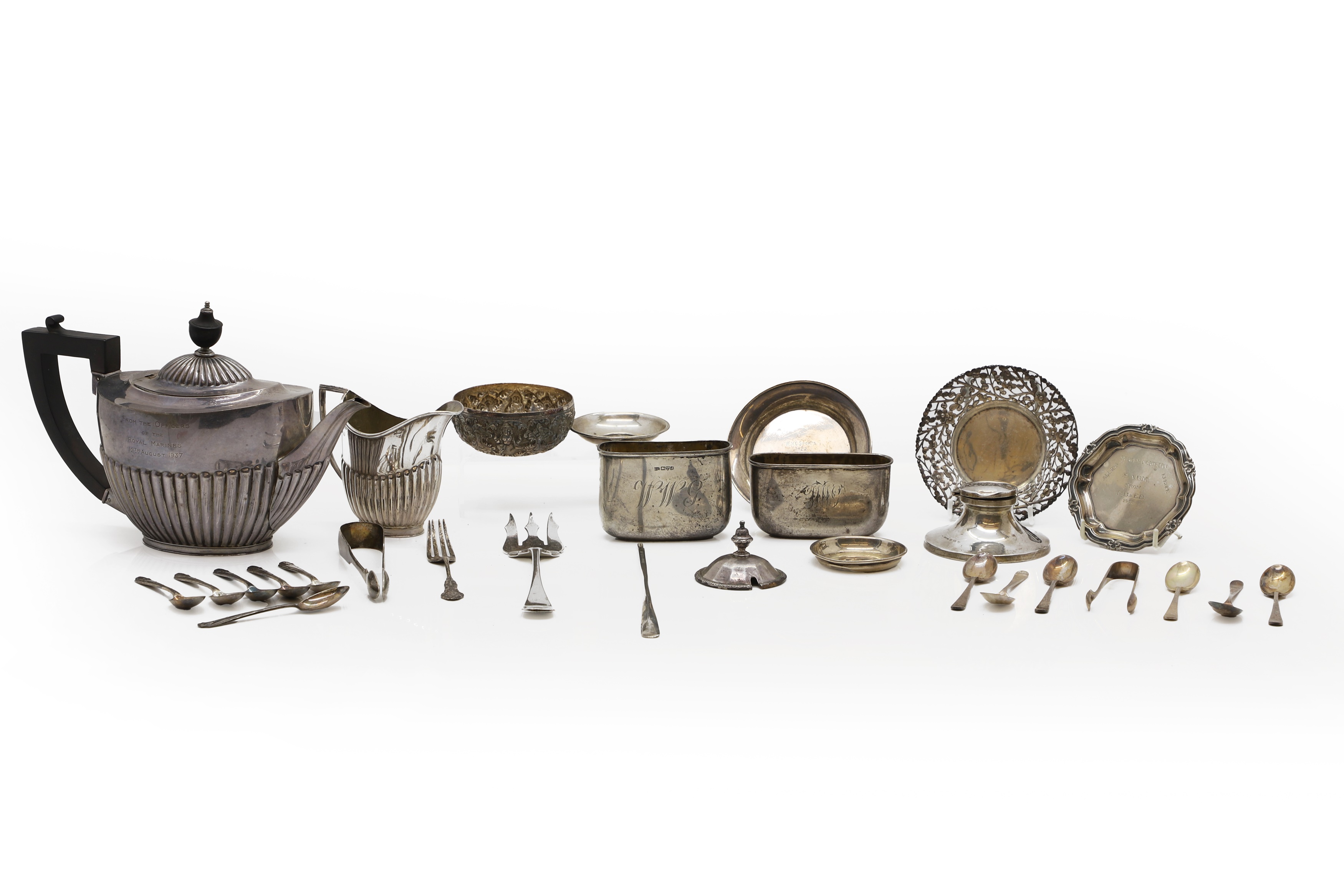 Lot 49 - A quantity of silver items,