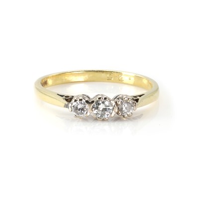 Lot 81 - A diamond three stone ring