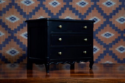 Lot A French provincial ebonised miniature commode