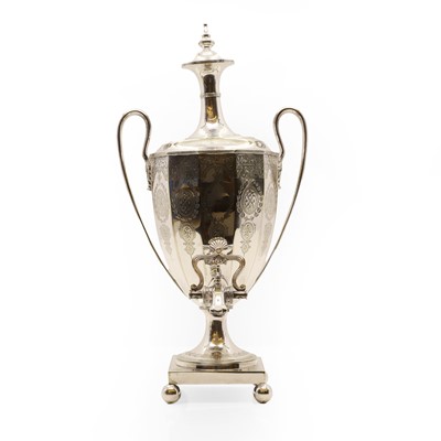 Lot 34 - A silver plated samovar