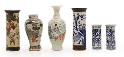 Lot 75 - A collection of Chinese ceramics