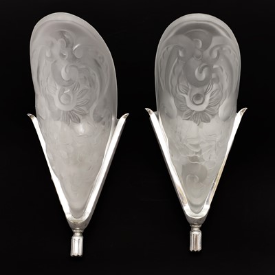 Lot 464 - A pair of Art Deco moulded glass wall lights