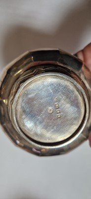 Lot 18 - A silver bowl