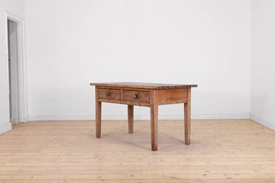 Lot 419 - A scrubbed pine farmhouse table