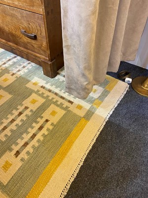 Lot 65 - A flat-weave wool carpet of Scandinavian design