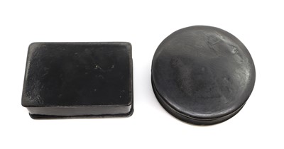 Lot 114 - Two papier mâché snuff boxes