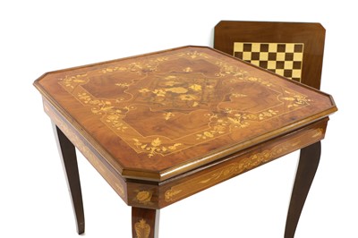 Lot 475 - A games table