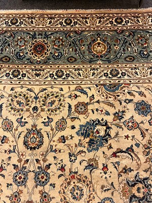 Lot 362 - A Central Persian Kashan carpet