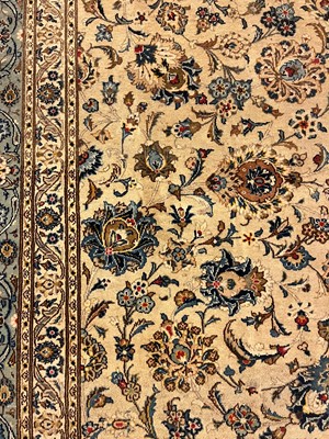 Lot 362 - A Central Persian Kashan carpet