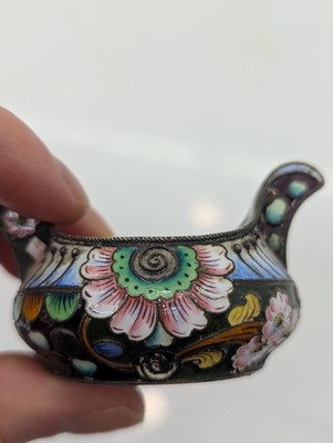 Lot 22 - A Russian silver and cloisonne enamel kovsh