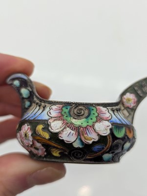 Lot 22 - A Russian silver and cloisonne enamel kovsh